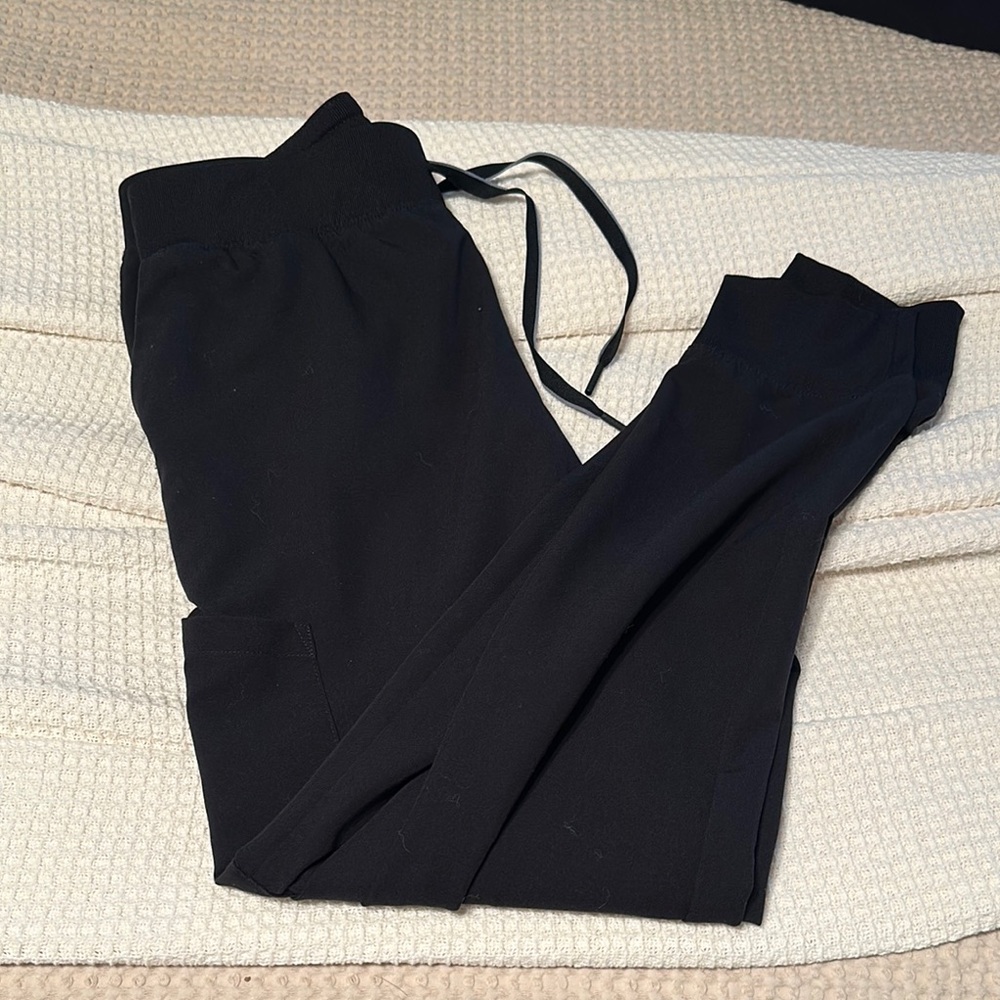 Black Jaanuu scrub joggers